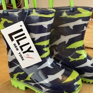 Toddler rain boots size 5 NWT